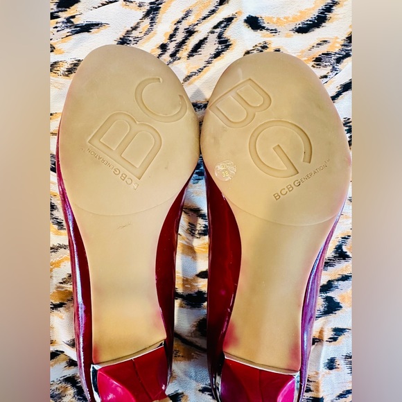 BCBGeneration red heels - Picture 8 of 10